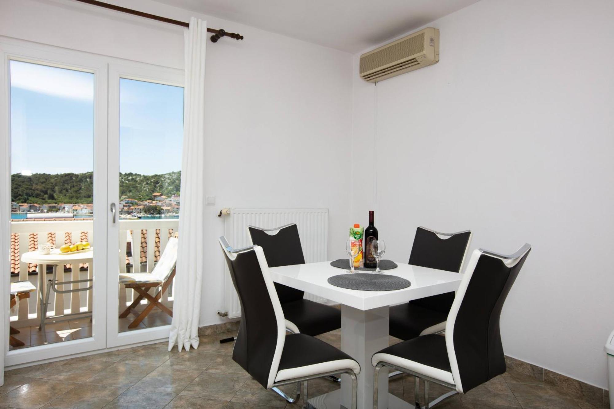 Apartments By The Sea Tisno, Murter - 812 Extérieur photo