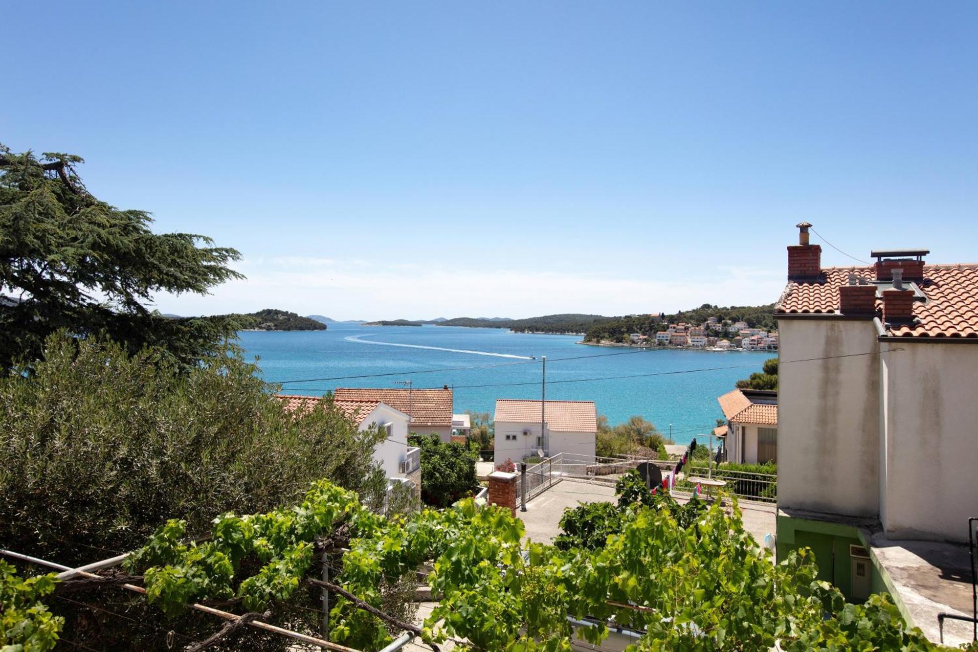 Apartments By The Sea Tisno, Murter - 812 Extérieur photo